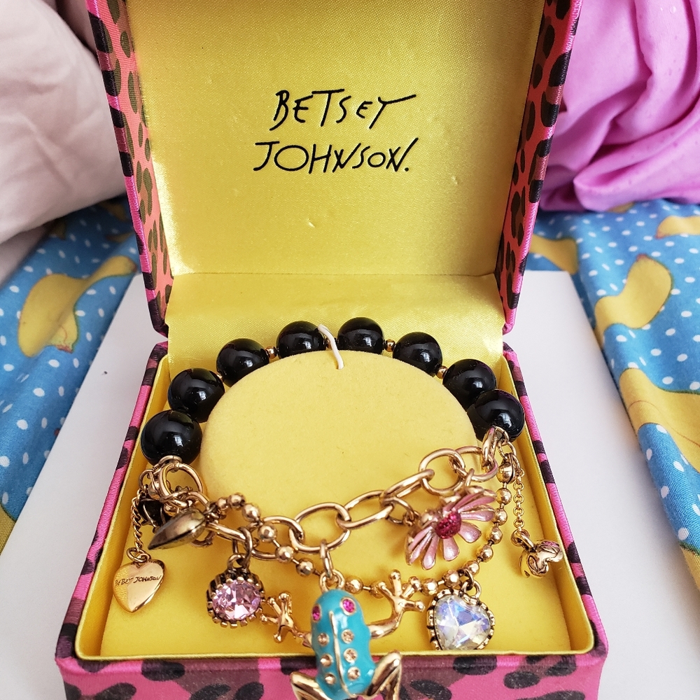 Betsey Johnson frog bracelet